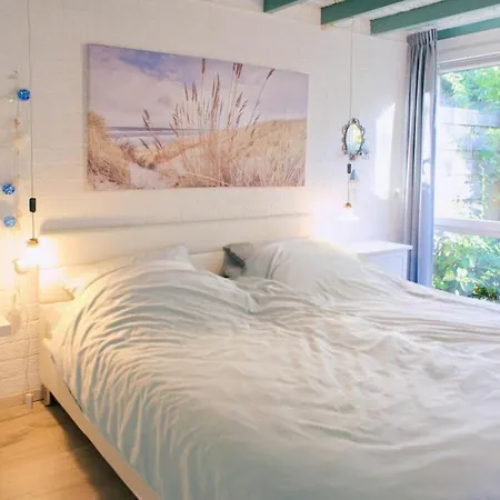 House In With 2 Bedrooms